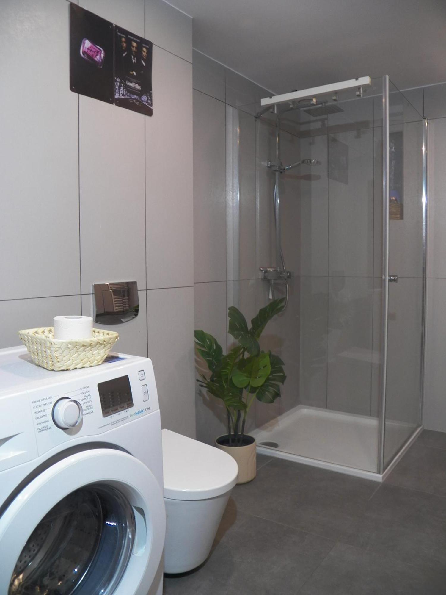 The Doubling Place Of Space And Time In Poland Apartment *